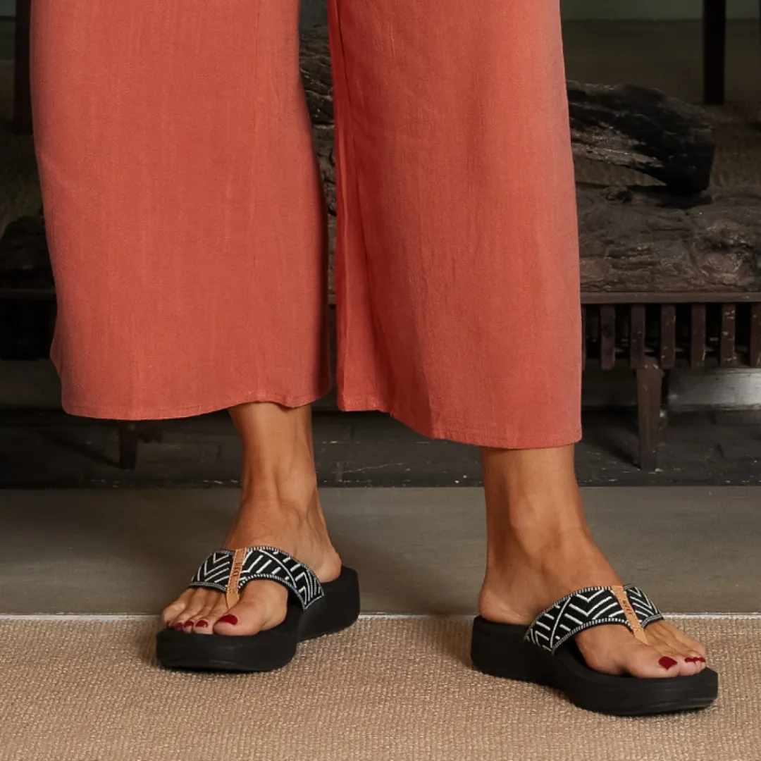 REEF Flip Flops | Sandals | Cushion Cloud Textile BlackGeo