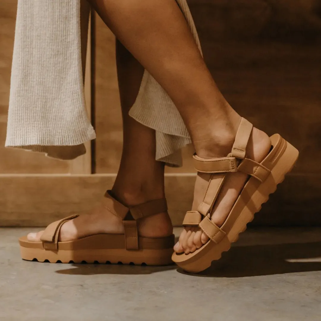 REEF Sandals | Cushion Rem Hi Cognac