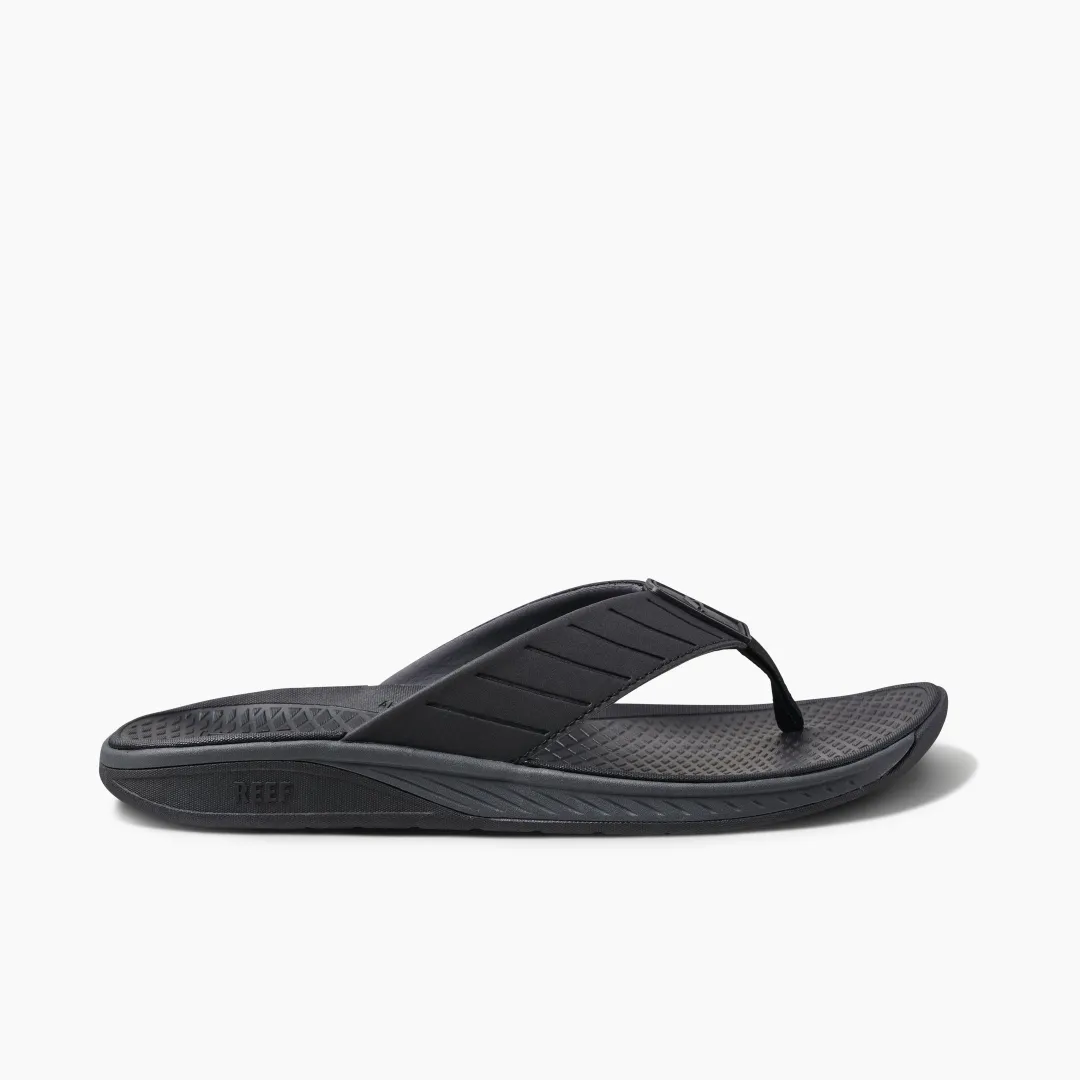 REEF Flip Flops | Sandals | The Deckhand Black